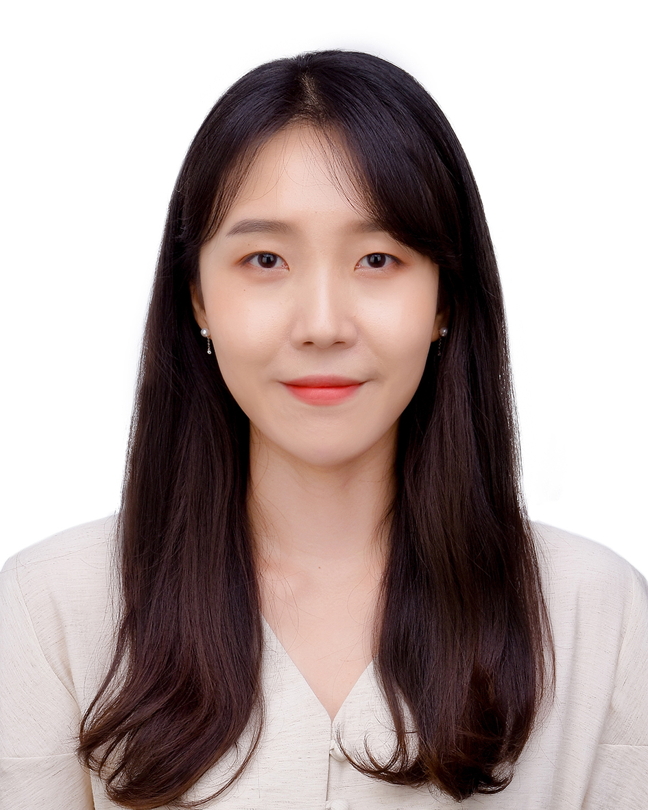 이슬아 (Seulah Lee) 사진